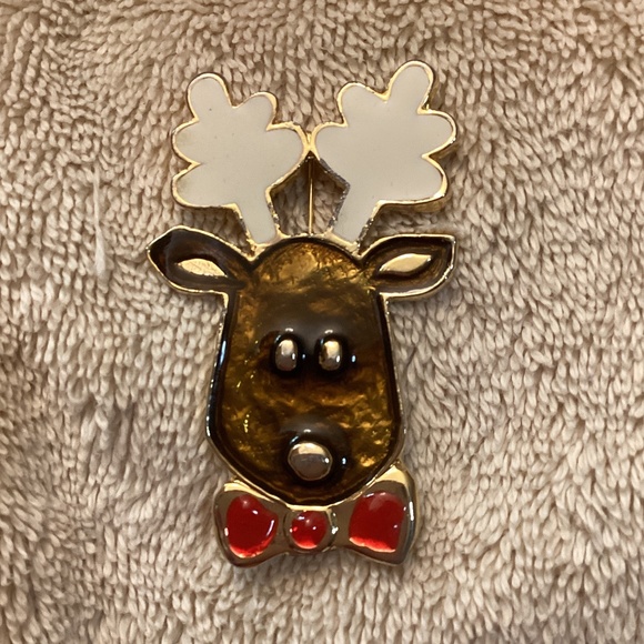 🦌 Vintage Christmas Reindeer Pin Brooch Santa Clause Winter 🦌 - Picture 1 of 5